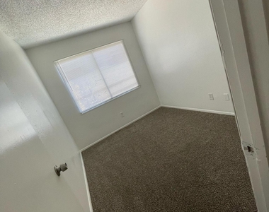 6726 W Monterosa Street - Photo Thumbnail 1