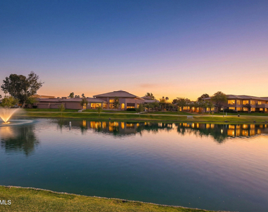 8429 E Del Camino Drive - Photo Thumbnail 45