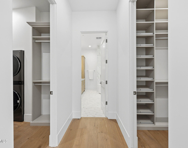 8429 E Del Camino Drive - Photo Thumbnail 27