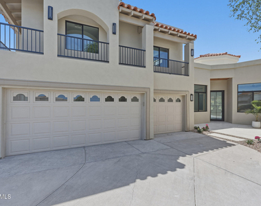 8429 E Del Camino Drive - Photo Thumbnail 1
