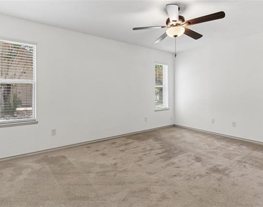 5517 Castleview Lane - Photo Thumbnail 18