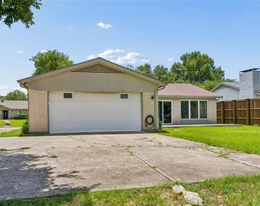 5517 Castleview Lane - Photo Thumbnail 31