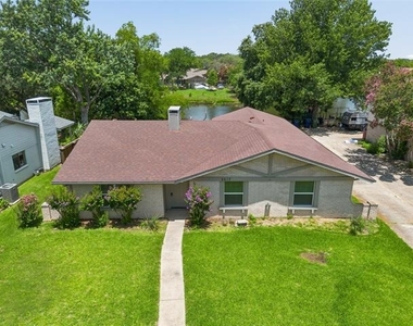 5517 Castleview Lane - Photo Thumbnail 37