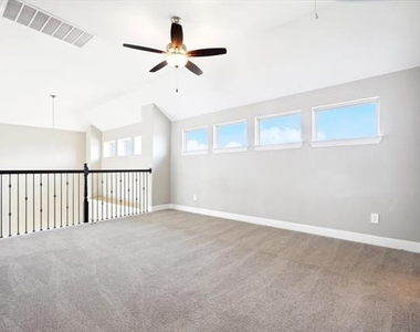 727 Waterbrook Parkway - Photo Thumbnail 23