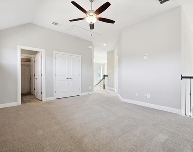 727 Waterbrook Parkway - Photo Thumbnail 24