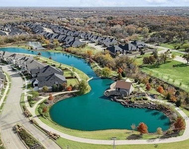 727 Waterbrook Parkway - Photo Thumbnail 34