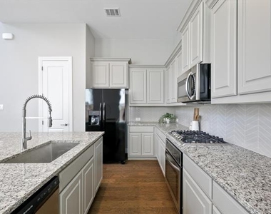 727 Waterbrook Parkway - Photo Thumbnail 2