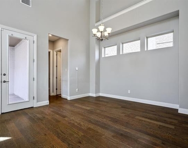 727 Waterbrook Parkway - Photo Thumbnail 12