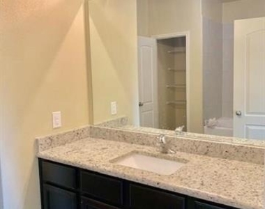 5936 Garnet Hill Lane - Photo Thumbnail 22