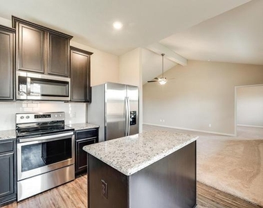 5936 Garnet Hill Lane - Photo Thumbnail 8