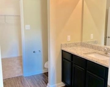 5936 Garnet Hill Lane - Photo Thumbnail 23