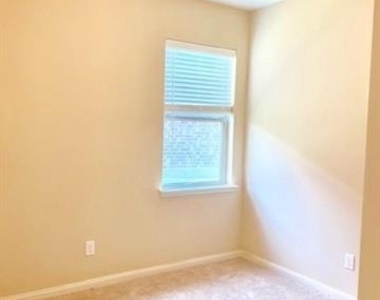 5936 Garnet Hill Lane - Photo Thumbnail 20