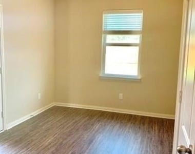 5936 Garnet Hill Lane - Photo Thumbnail 5