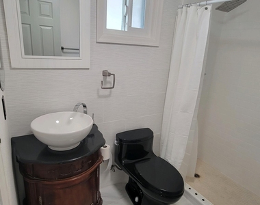 623 S Country Club Drive - Photo Thumbnail 7