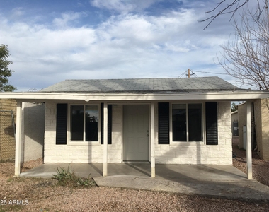 623 S Country Club Drive - Photo Thumbnail 1
