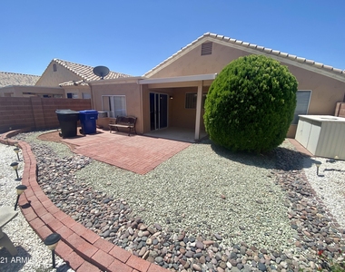 14562 W Moccasin Trail - Photo Thumbnail 15