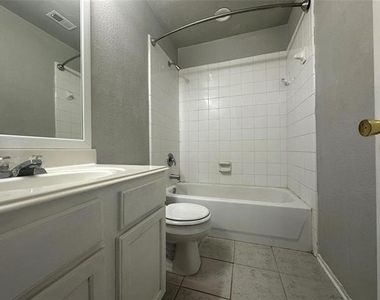 2525 Mesa Valley Drive - Photo Thumbnail 14