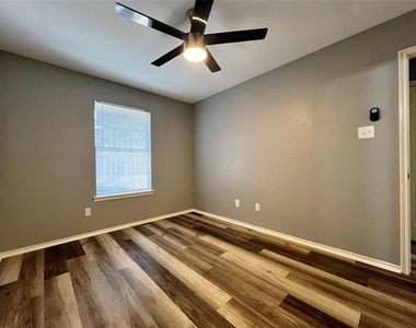 1010 S Retta Street - Photo Thumbnail 14
