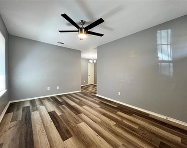 1010 S Retta Street - Photo Thumbnail 2