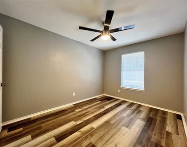 1010 S Retta Street - Photo Thumbnail 13