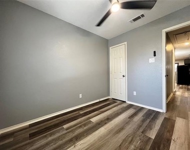 1010 S Retta Street - Photo Thumbnail 18