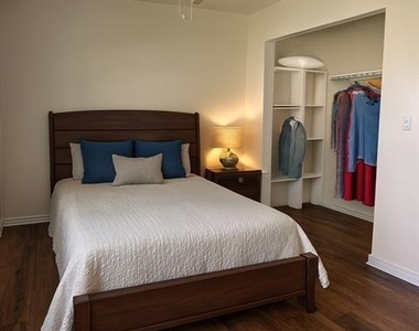 307 W Trunk Street - Photo Thumbnail 7