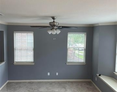 3049 Peyton Brook Drive - Photo Thumbnail 5