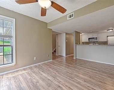 15889 Preston Road - Photo Thumbnail 6