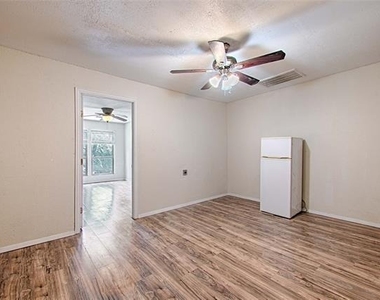 15889 Preston Road - Photo Thumbnail 14