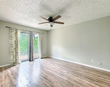 15889 Preston Road - Photo Thumbnail 9