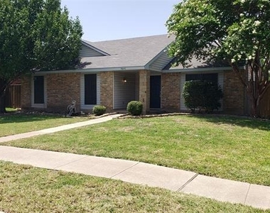 5640 Turner Street - Photo Thumbnail 2