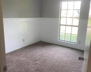5640 Turner Street - Photo Thumbnail 9