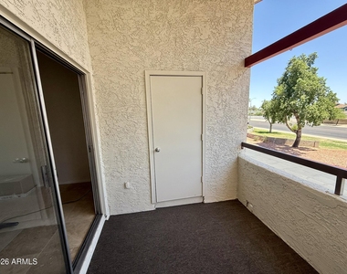 10610 S 48th Street - Photo Thumbnail 36
