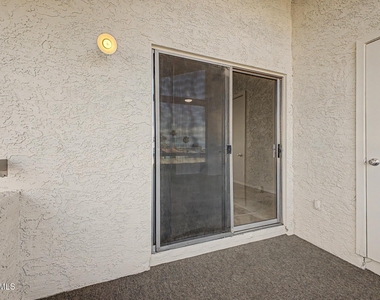 10610 S 48th Street - Photo Thumbnail 25