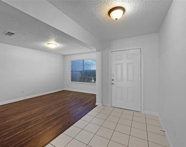 2910 Chisholm Trail - Photo Thumbnail 1