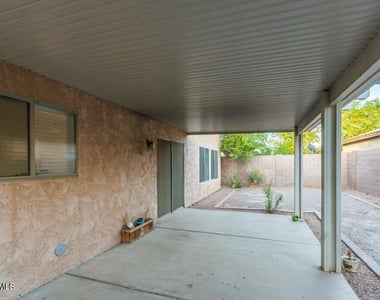 2739 E Indian Wells Place - Photo Thumbnail 26
