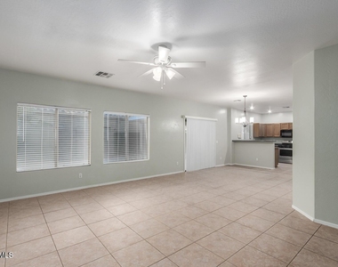 2739 E Indian Wells Place - Photo Thumbnail 3