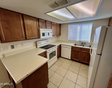 839 S Westwood -- - Photo Thumbnail 9