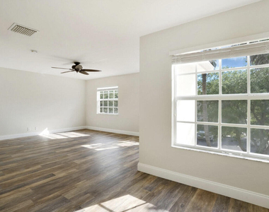 16097 Poppyseed Circle - Photo Thumbnail 20