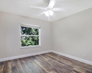 16097 Poppyseed Circle - Photo Thumbnail 15