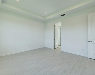 12712 Sw Eleanor Drive - Photo Thumbnail 20