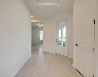 12712 Sw Eleanor Drive - Photo Thumbnail 3