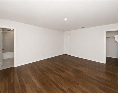 2800 Slatewood Drive - Photo Thumbnail 16