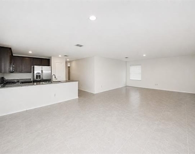 2800 Slatewood Drive - Photo Thumbnail 11