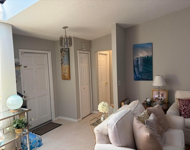 145 Se Fallon Drive - Photo Thumbnail 4