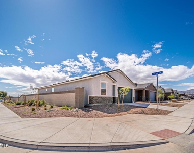 17305 W Sanna Street - Photo Thumbnail 3