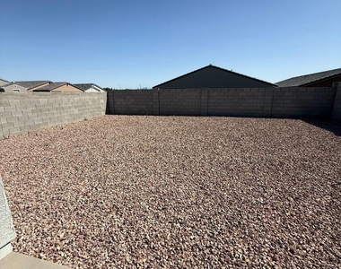 17305 W Sanna Street - Photo Thumbnail 25