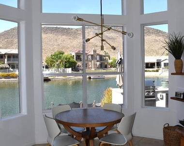 21661 N 58th Avenue - Photo Thumbnail 7