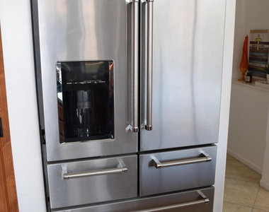 21661 N 58th Avenue - Photo Thumbnail 10