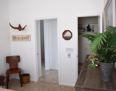 21661 N 58th Avenue - Photo Thumbnail 32